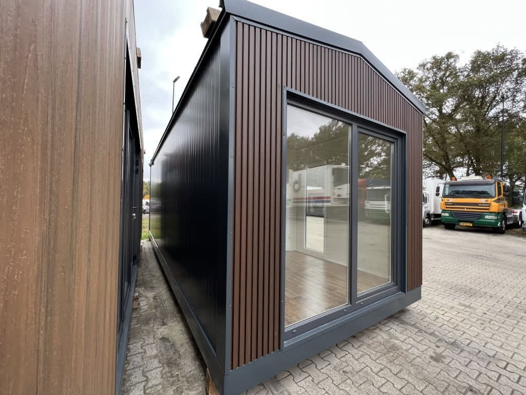 Maison Mobile 20 Pieds x 8 Pieds - Entièrement Fini, Intérieur et Extérieur en Bois Traité, Prêt à l'Emploi