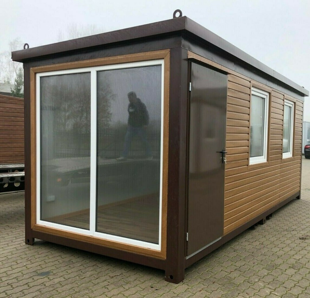 Containers Mobile office 20 feet covered in open wood and glazed on a width width