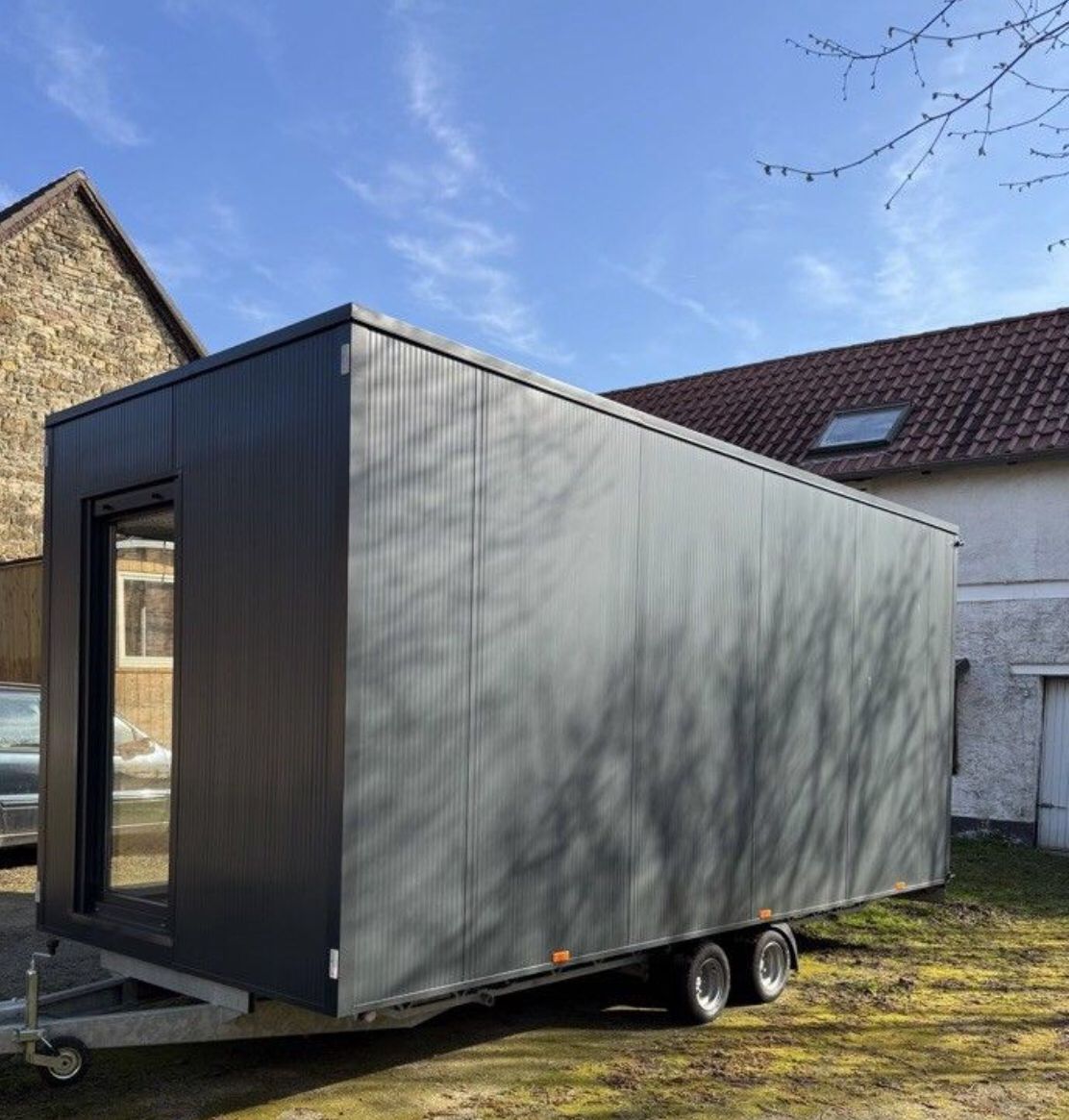 Modern Mobile Office with Superior Isolation – Ideal for your flexible workspace