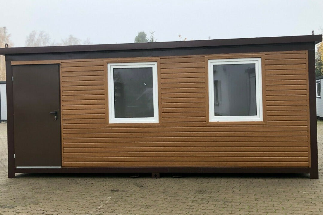 Containers Mobile office 20 feet covered in open wood and glazed on a width width