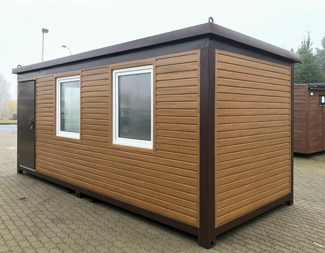 Containers Mobile office 20 feet covered in open wood and glazed on a width width