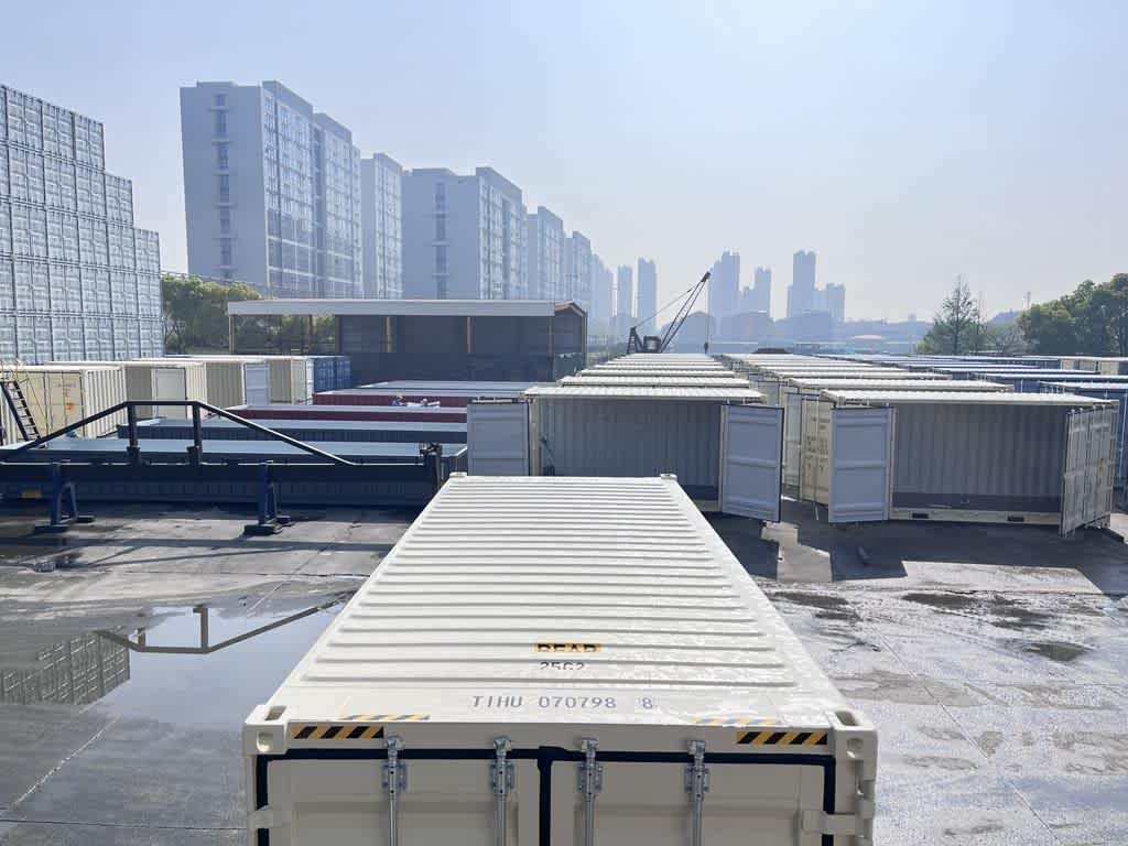New 20 Foot Open Side Container - Easy Access and Spacious for Storage and Transport