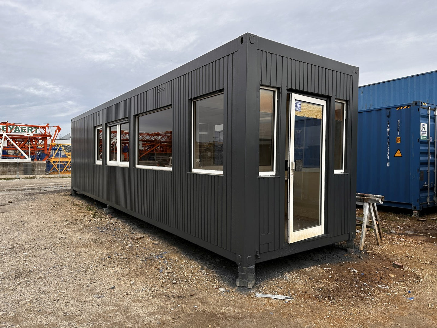 Container mobile 40 pieds x 8 adapté pour salle de gym