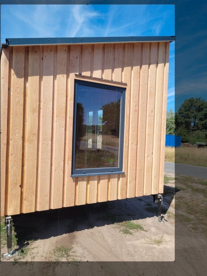 Remorque mobile 20 pieds x 8, avec toilette, installation électrique et revêtement en bois